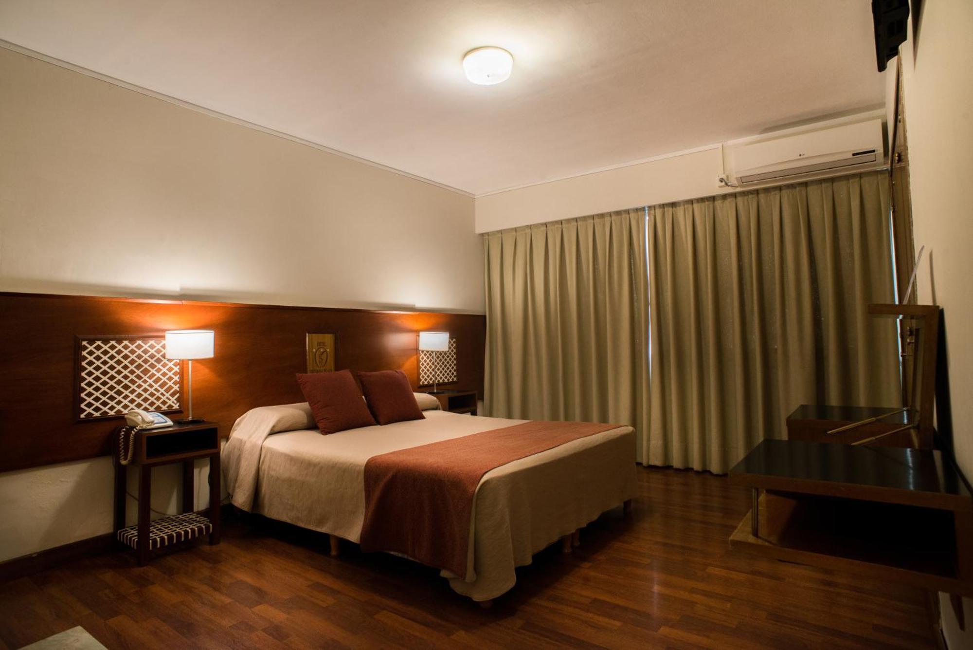 Hotel Victoria Plaza Salta Exteriér fotografie